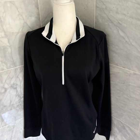 Nike  Ladies Dri-FIT 1/2-Zip Cover-Up - Black/White Golf Size Large - Picture 4 of 13